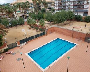 Piscina de Pis en venda en Pineda de Mar amb Calefacció, Terrassa i Balcó