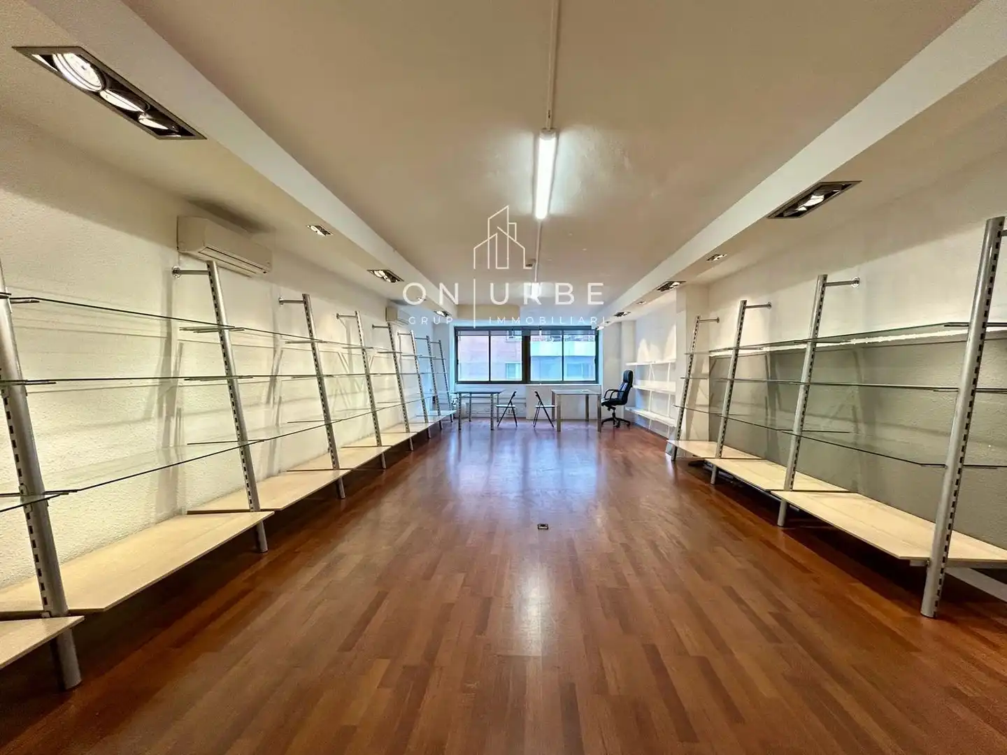 Büro zum Verkauf in BARRIO LA NOVA ESQUERRA DE L'EIXAMPLE