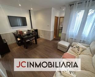 Living room of House or chalet for sale in Valladolid Capital  with Heating, Private garden and Furnished