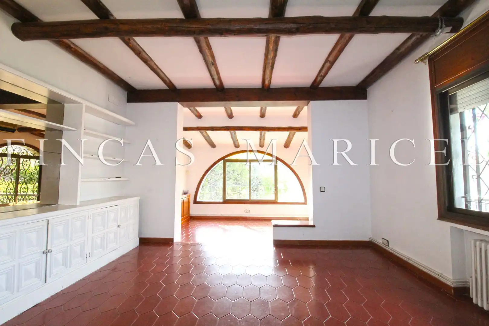 Sala de estar de Casa o chalet en venta en Sitges con Aire acondicionado, Calefacción y Jardín privado