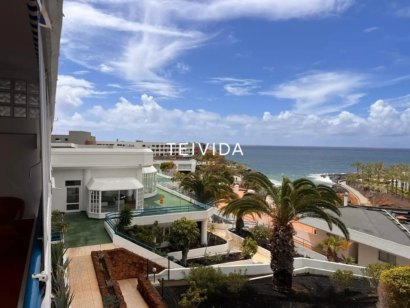 Exterior view of Flat for rent in Adeje  with Terrace, Swimming Pool and Furnished