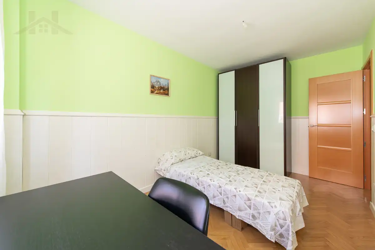 Schlafzimmer von Wohnung zum Verkauf in San Sebastián de los Reyes mit Klimaanlage, Heizung und Terrasse