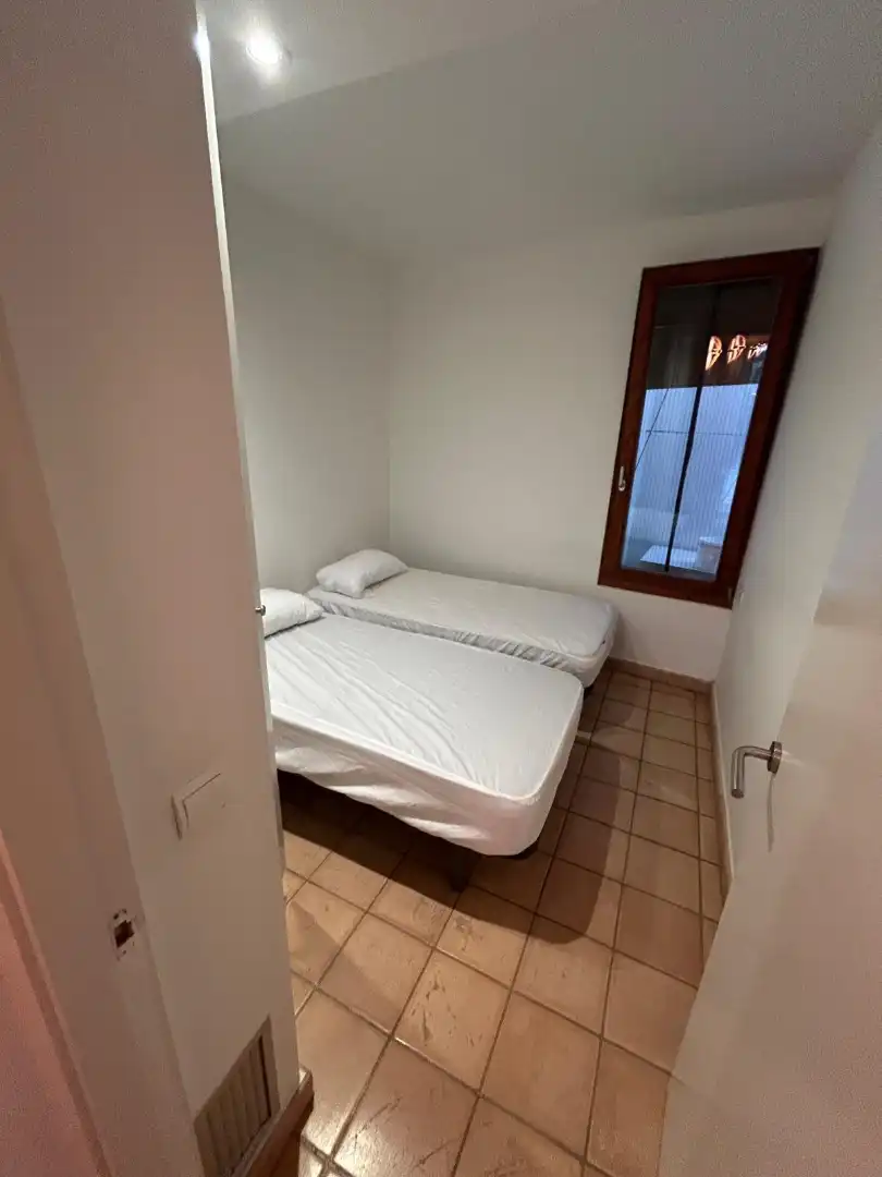 Dormitori de Apartament de lloguer en Palafrugell amb Aire condicionat, Calefacció i Terrassa