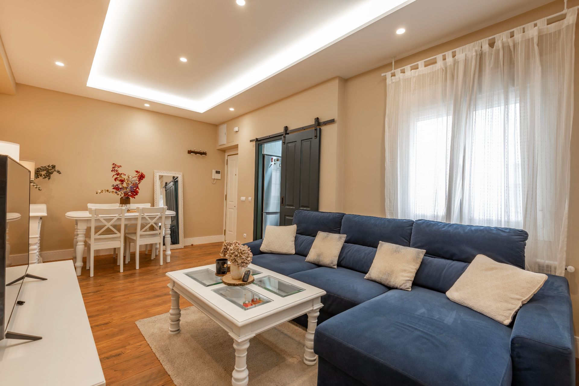 Sala d'estar de Pis de lloguer en  Madrid Capital amb Aire condicionat, Calefacció i Parquet