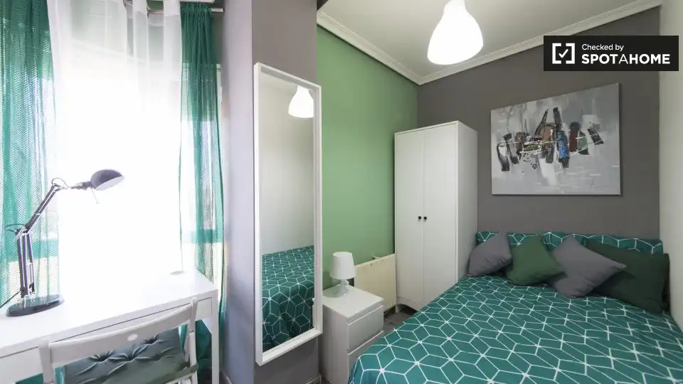 Bedroom of Flat for rent in Alcalá de Henares  with Air Conditioner, Heating and Furnished