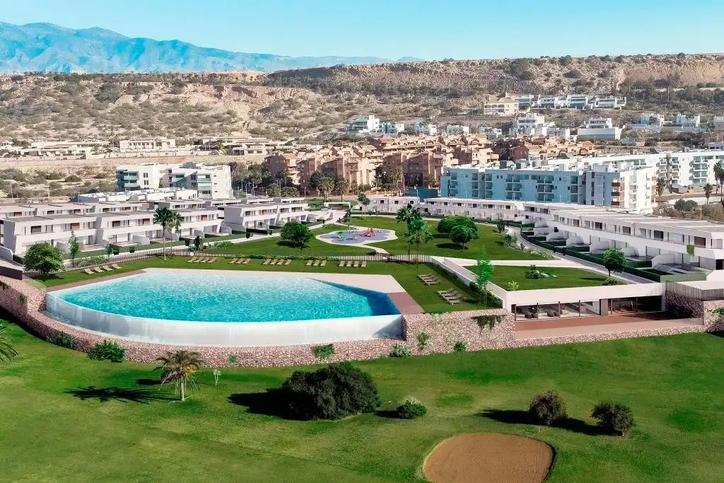 Casa a schiera con piscina in vendita a Almerimar, imagen 3