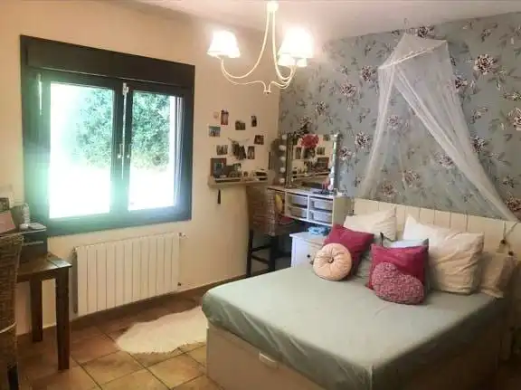 Habitación de Casa o chalet en venta en Elda con Aire acondicionado, Calefacción y Jardín privado