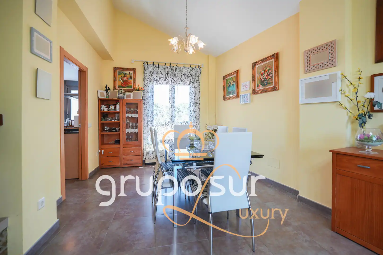 Comedor de Casa o chalet en venta en Aldeamayor de San Martín con Calefacción, Jardín privado y Terraza