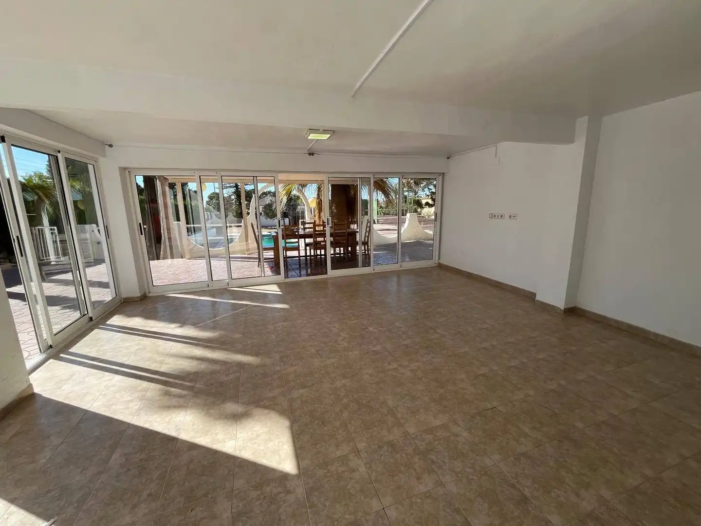 Casa o chalet en venta en Elche / Elx con Aire acondicionado, Jardín privado y Trastero