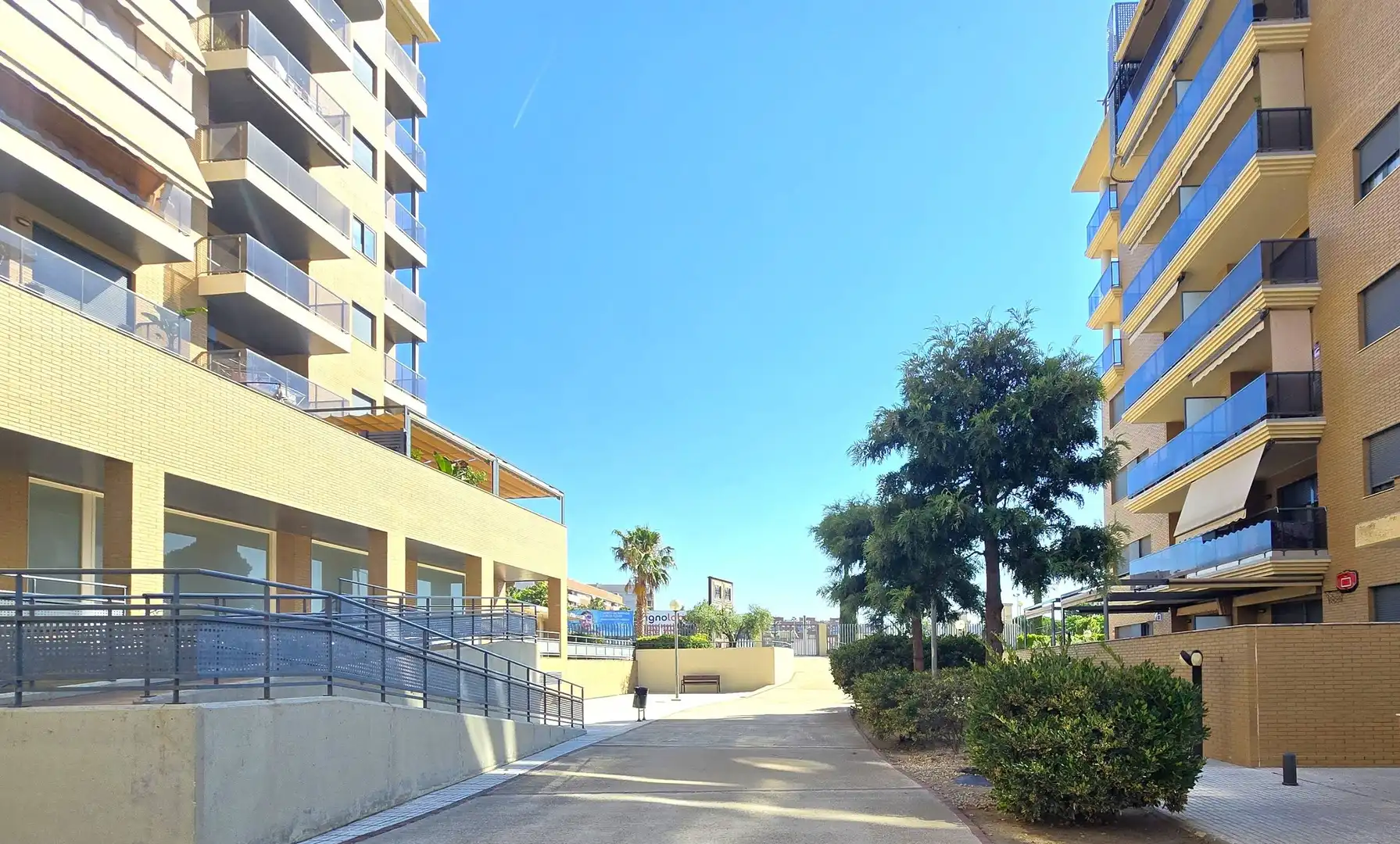 Exterior view of Flat for sale in Reus  with Air Conditioner, Heating and Terrace