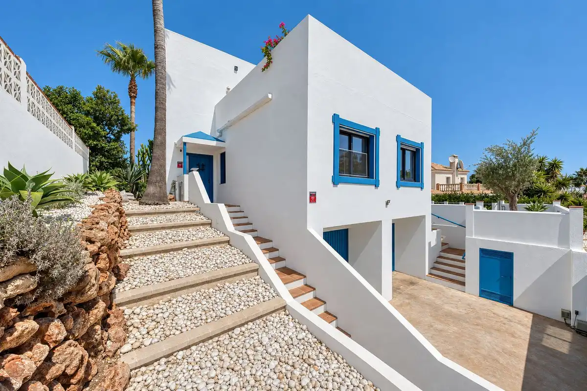 Villa con piscina in vendita a Hipódromo - Cerrado del Águila