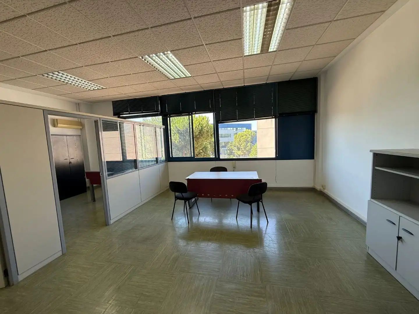 Commercial properties for rent in Alcobendas  with Air Conditioner and Furnished