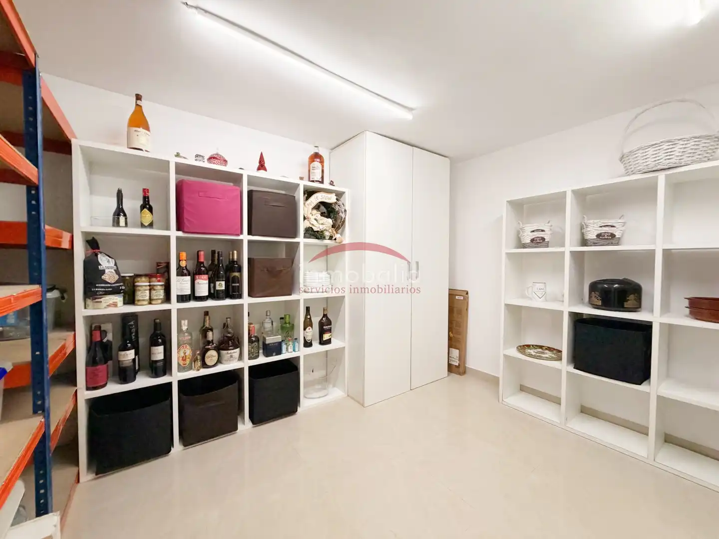 Detached homes for sale in Sevilla  with Air Conditioner, Terrace and Storage room
