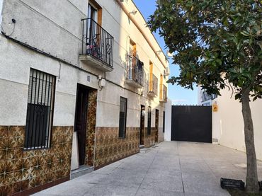 Casa rústica con balcón en venta en Fuente Obejuna