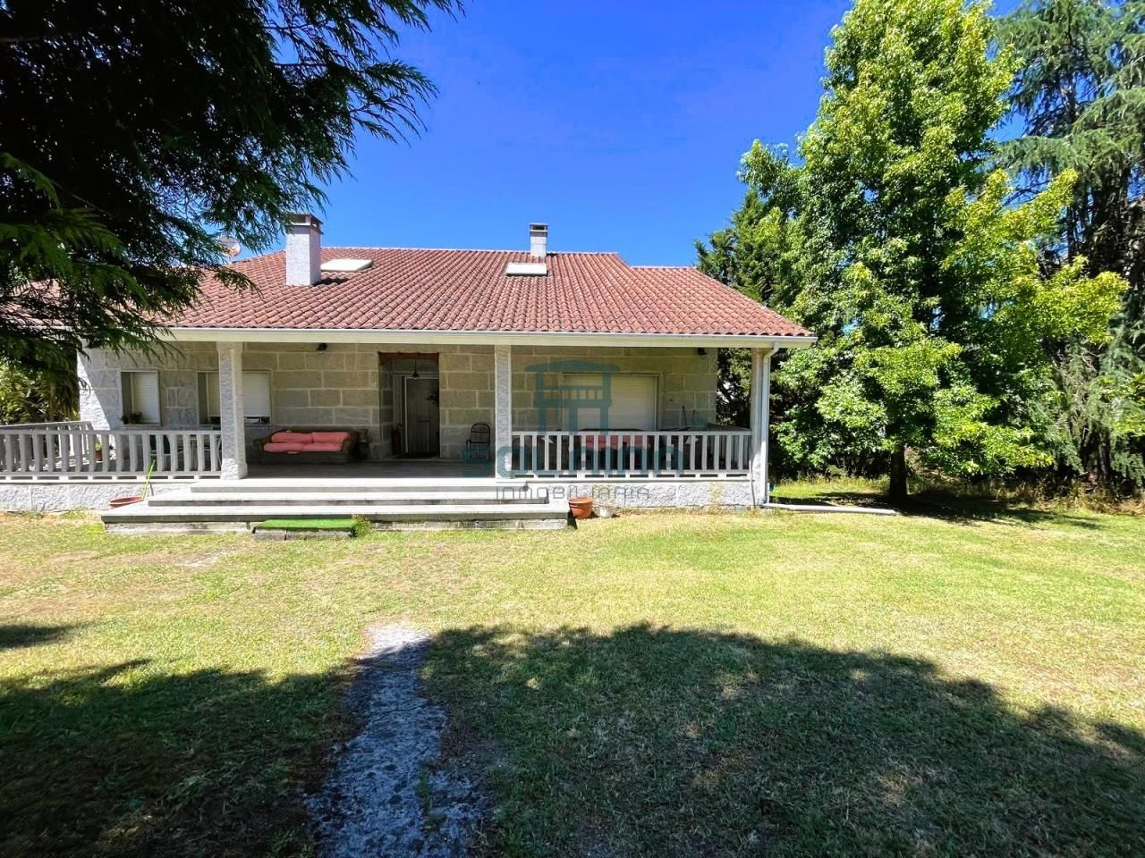 Exterior view of House or chalet for sale in Ourense Capital   with Heating, Private garden and Terrace