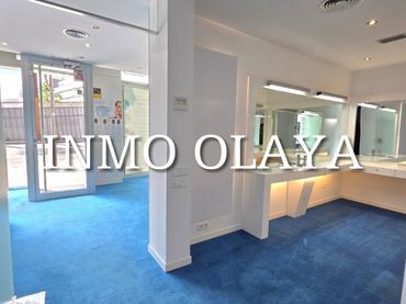 Local comercial en venda a Les Corts