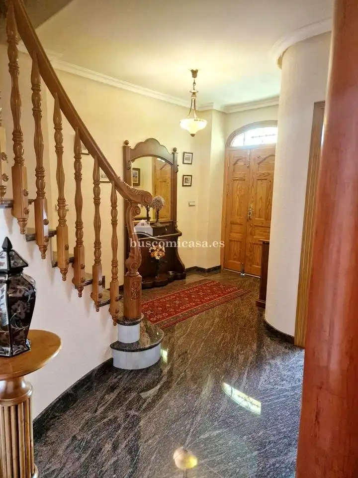 Casa adosada en venda en Torredelcampo amb Aire condicionat, Calefacció i Jardí privat