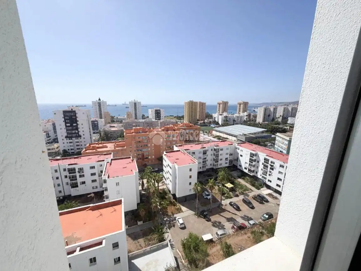 Vista exterior de Piso en venta en Las Palmas de Gran Canaria con Aire acondicionado y Balcón