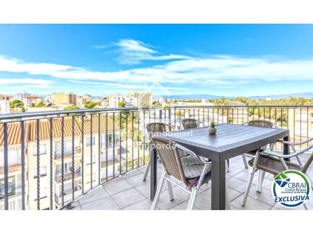 Exterior view of Duplex for sale in Roses  with Terrace and Furnished