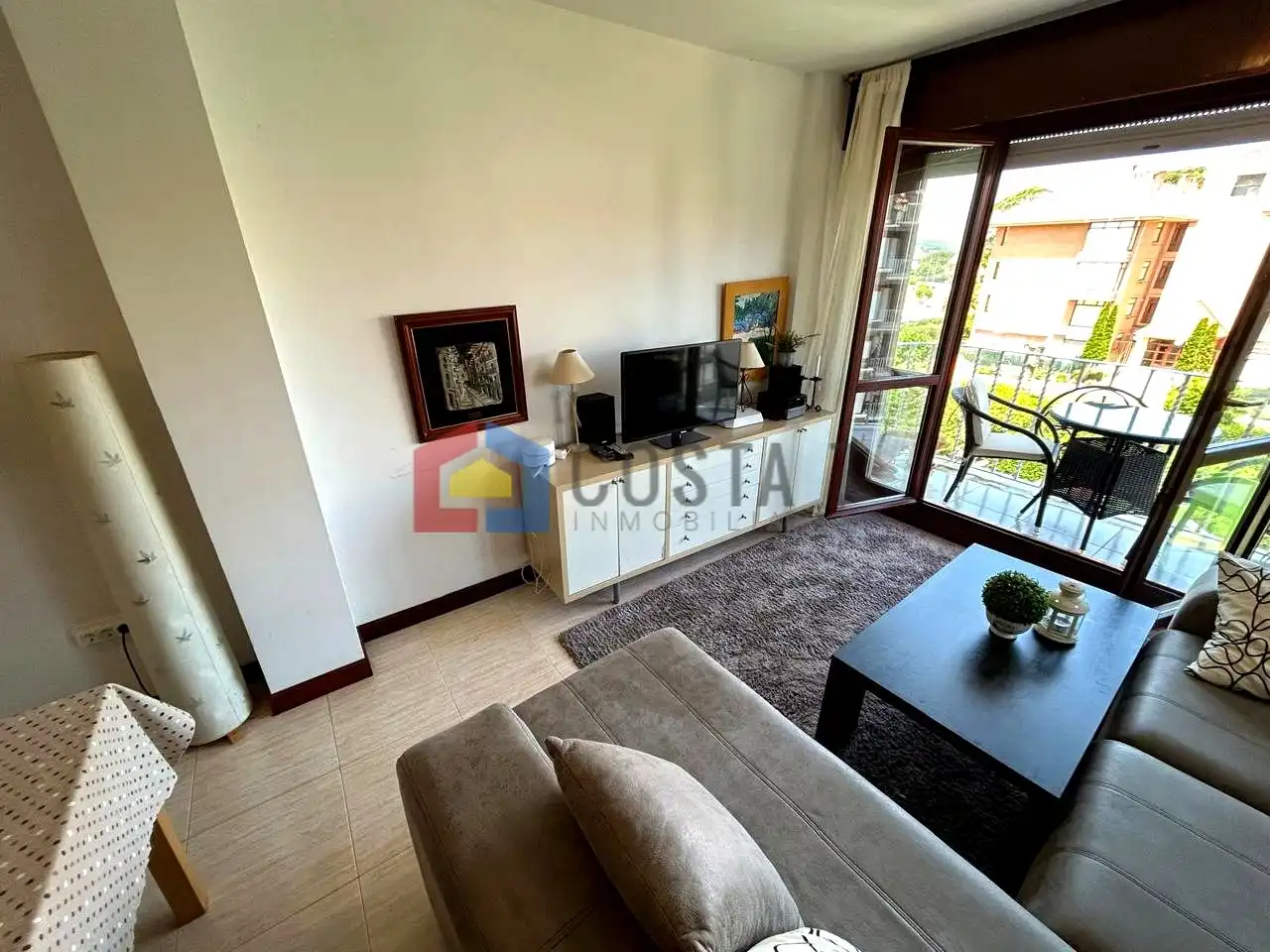 Sala d'estar de Pis en venda en Noja amb Terrassa i Piscina comunitària
