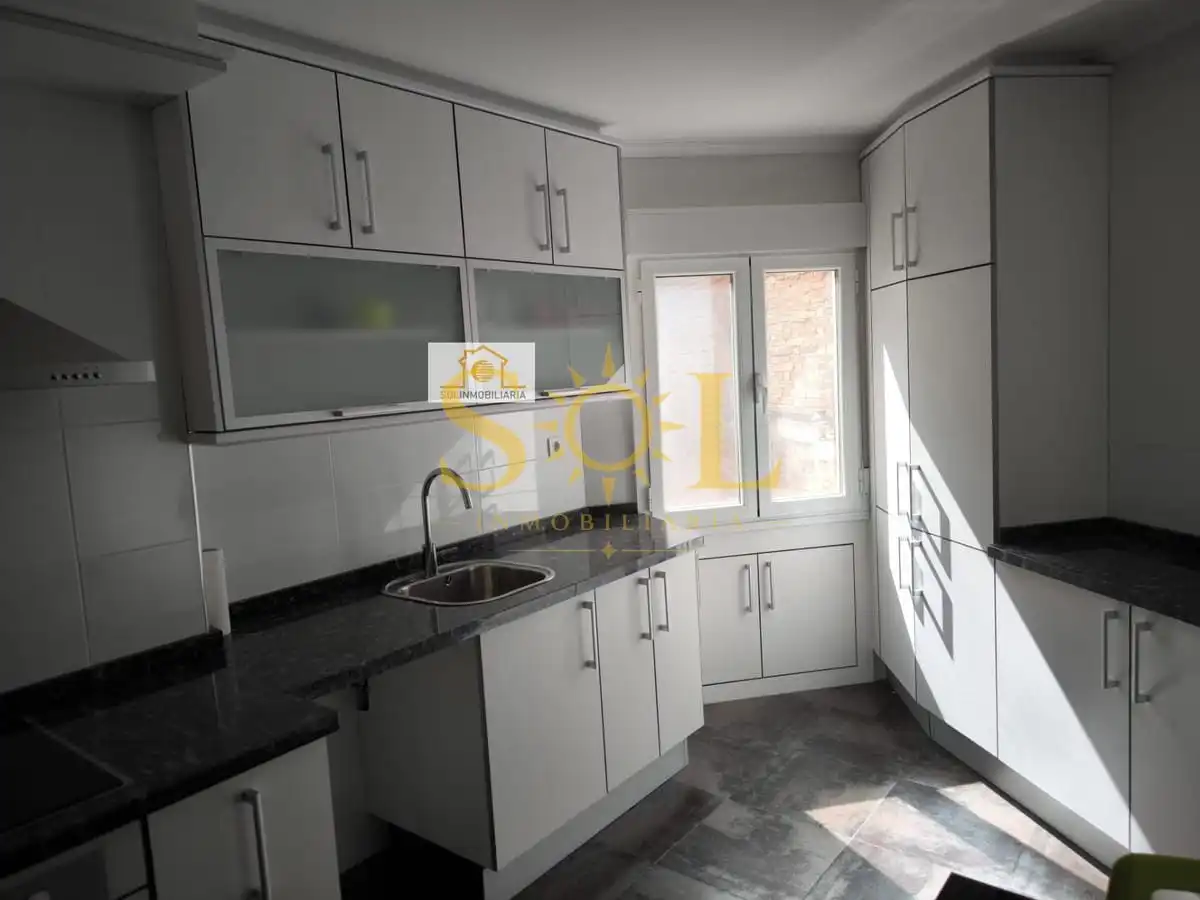 Flat with terrace for sale in Calle De Juan Madrazo 9, imagen 7