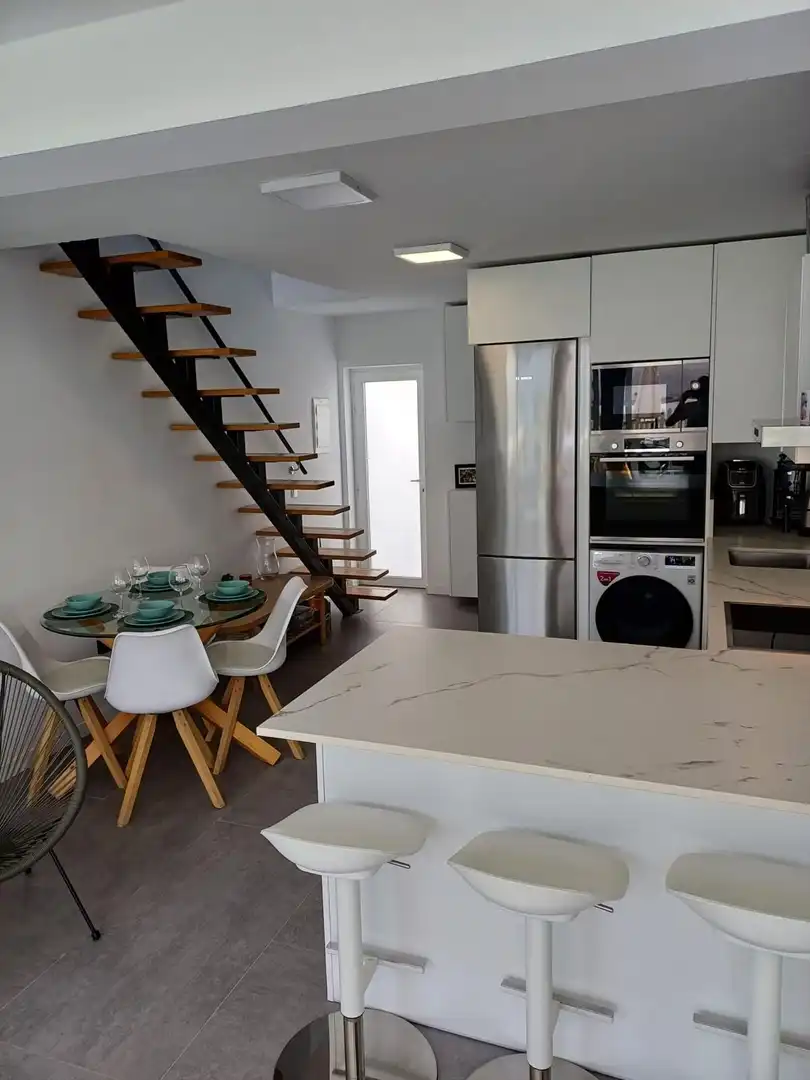 Cocina de Dúplex en venta en San Bartolomé de Tirajana con Aire acondicionado, Jardín privado y Terraza