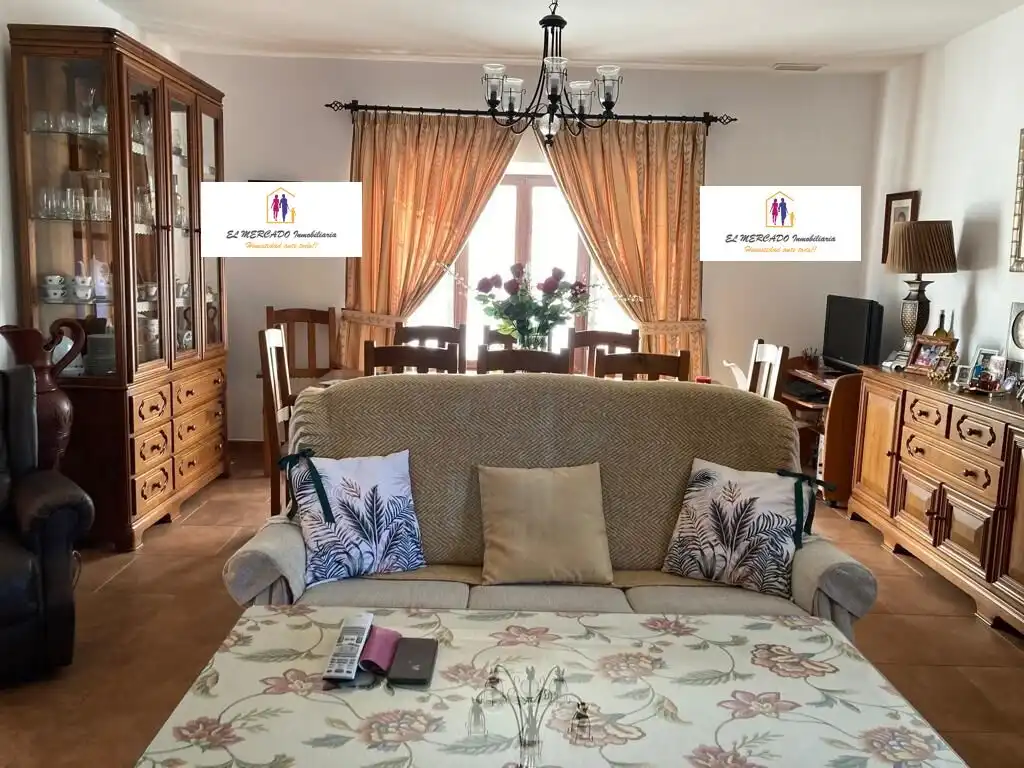 Chalet con jardín en venta en Medina Sidonia, imagen 4