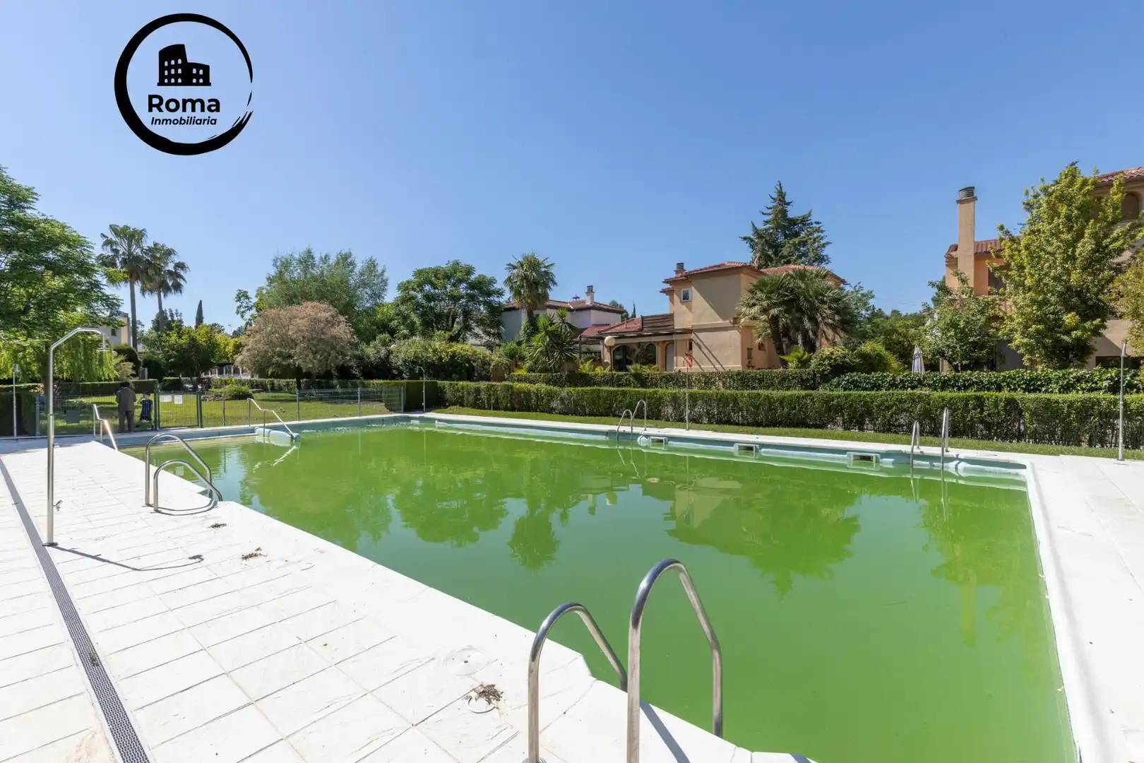 Piscina de Casa o chalet en venta en Albolote con Aire acondicionado, Calefacción y Jardín privado