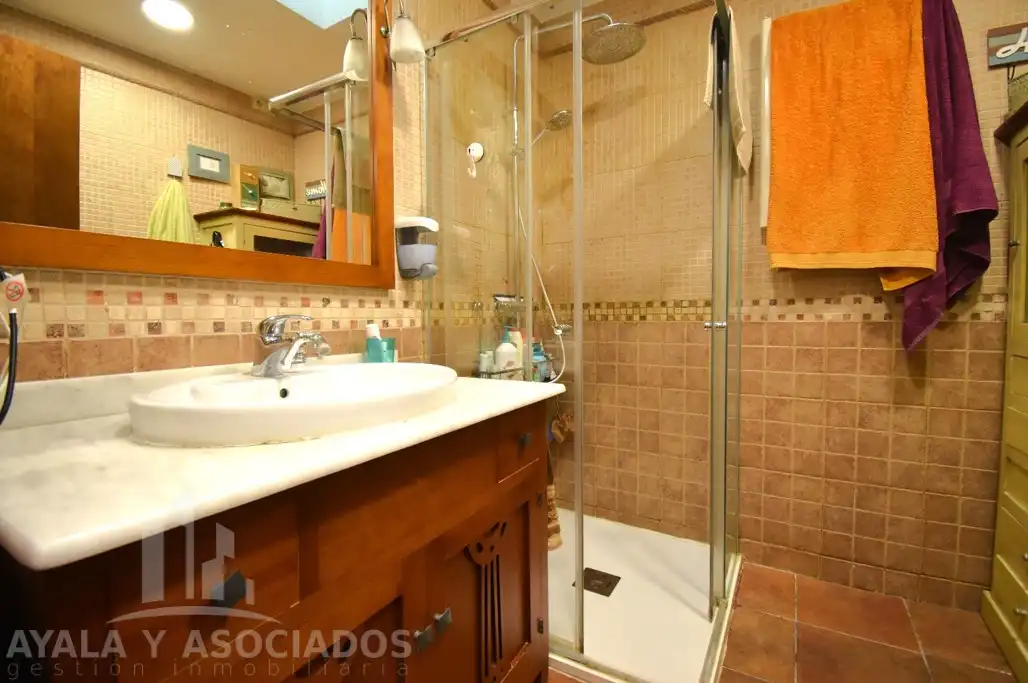 Bany de Casa o xalet en venda en La Unión amb Aire condicionat, Calefacció i Jardí privat