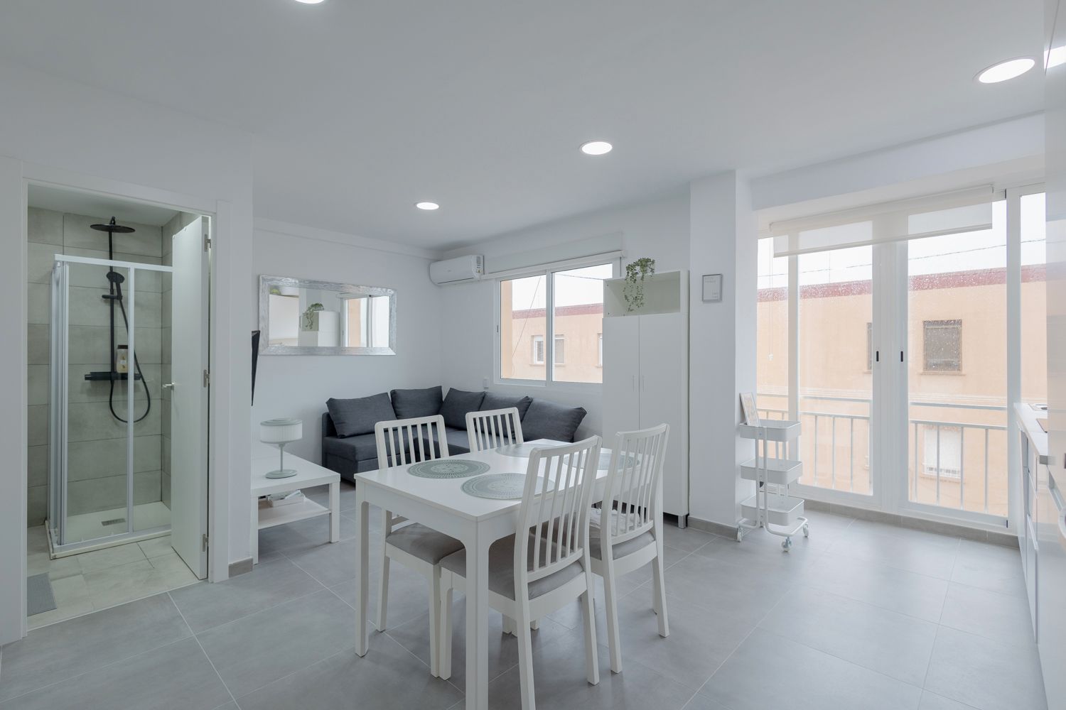 Menjador de Apartament de lloguer en  Valencia Capital amb Aire condicionat, Calefacció i Parquet