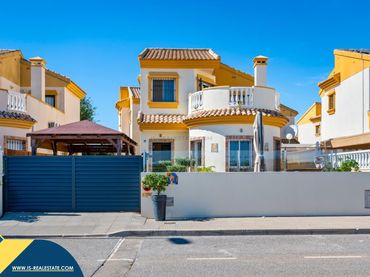 Casa en venta en El Raso