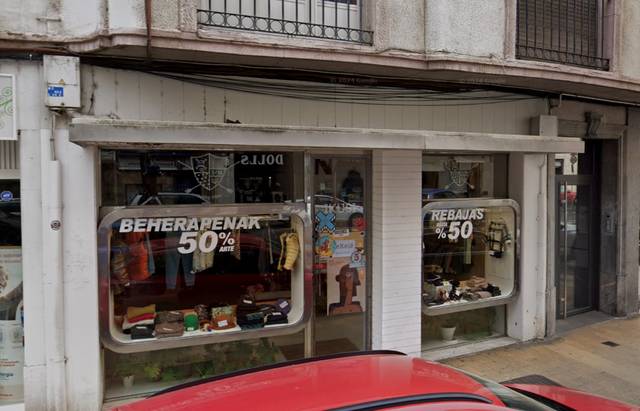 Local comercial en Alquiler en Julian etxeberria en Eibar