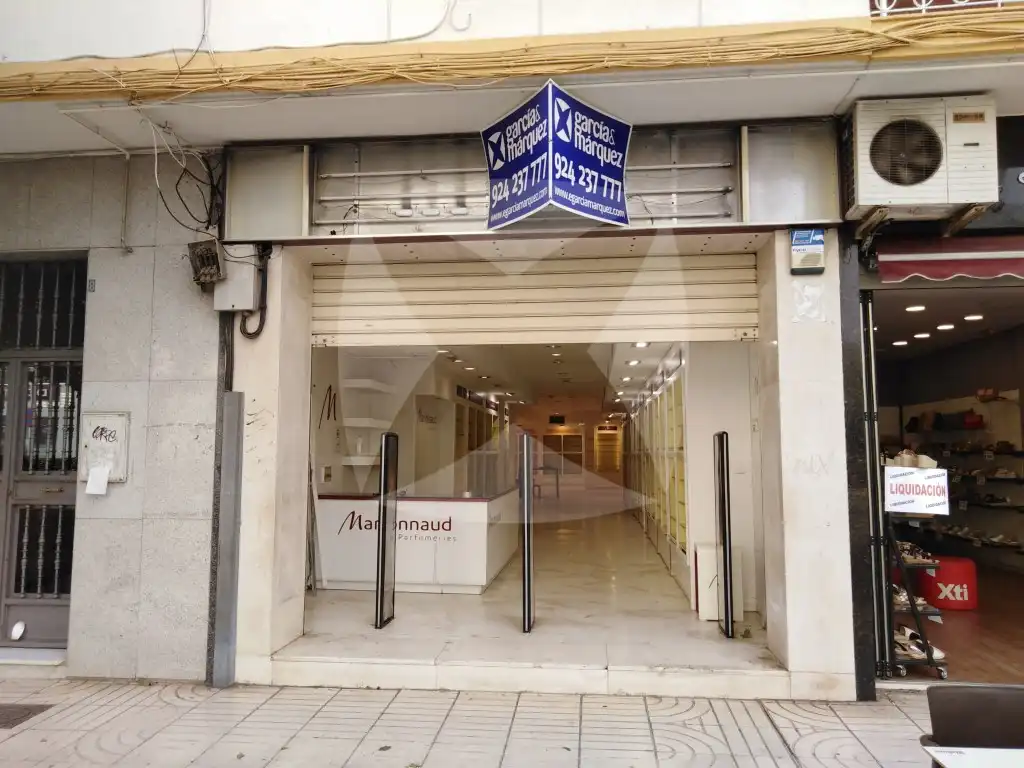 Local de lloguer a Avenida Miguel Ángel Celdrán Matute, Santa Marina