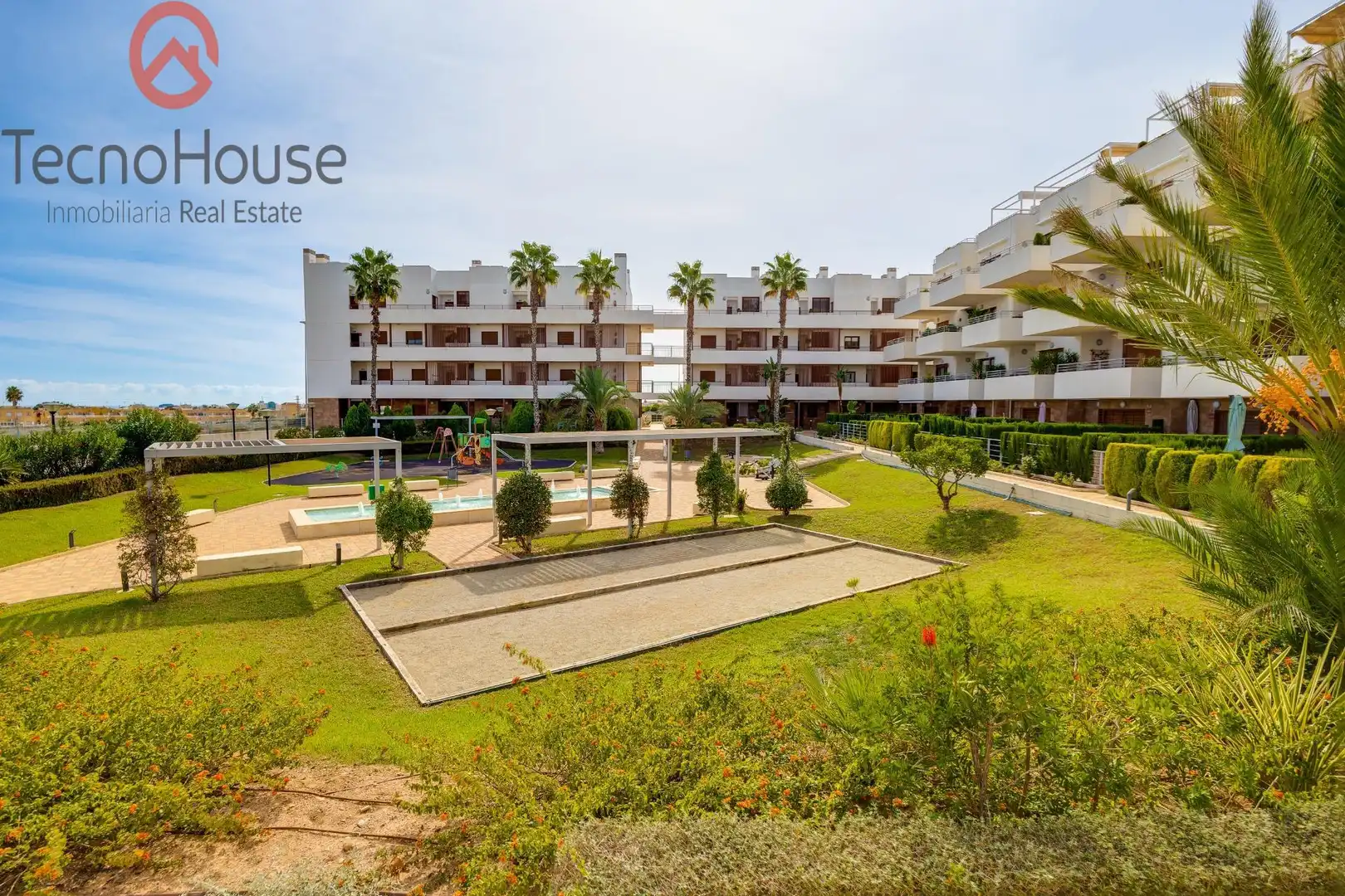 Vista exterior de Apartament en venda en Orihuela amb Aire condicionat, Calefacció i Jardí privat