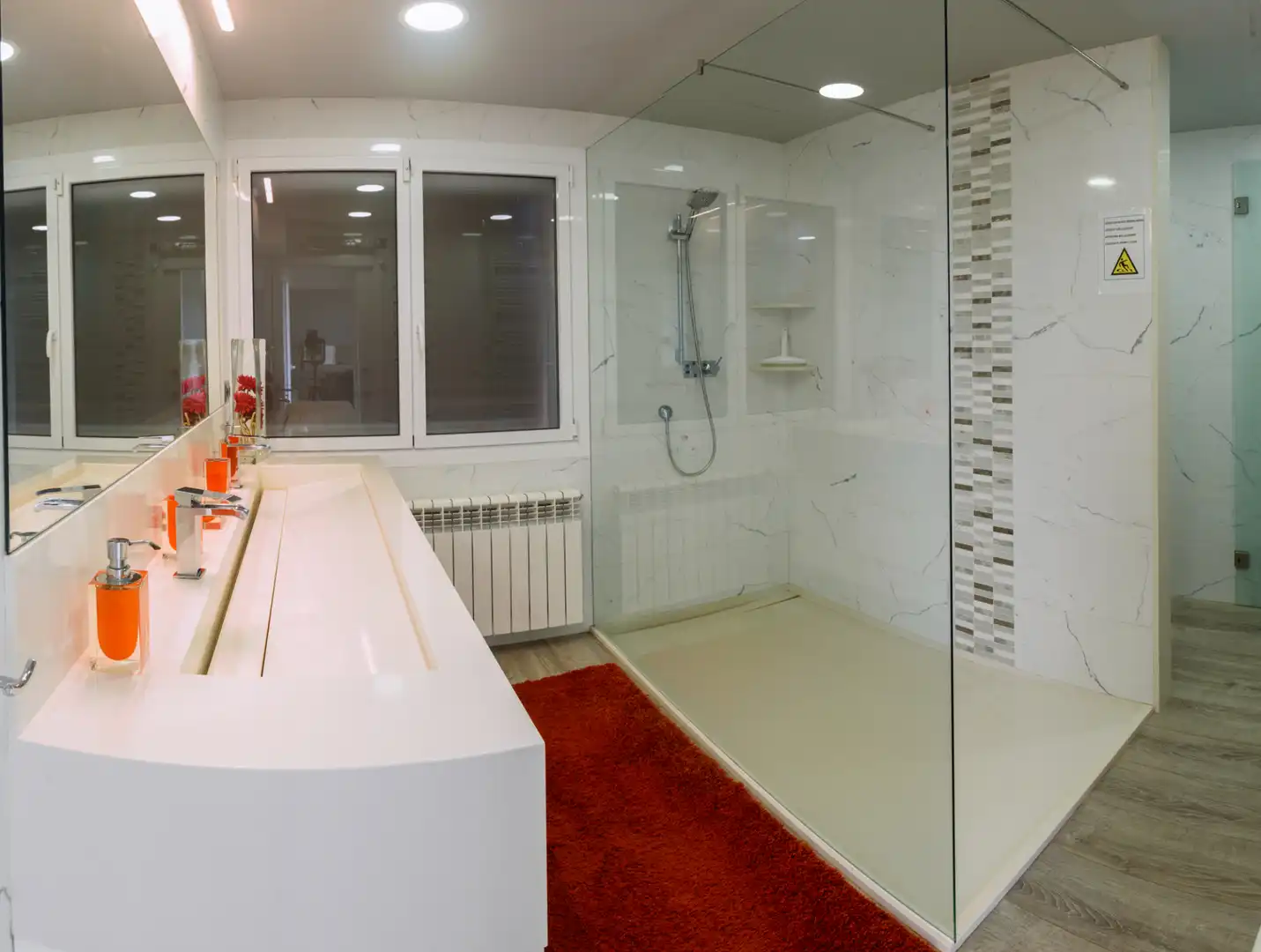 Badezimmer von Haus oder Chalet zum Verkauf in Agullana mit Klimaanlage, Heizung und Privatgarten