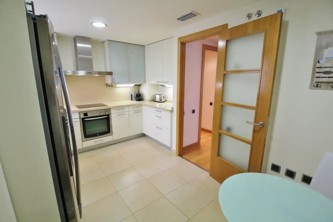 Küche von Wohnung zum Verkauf in Alicante / Alacant mit Klimaanlage, Terrasse und Möbliert