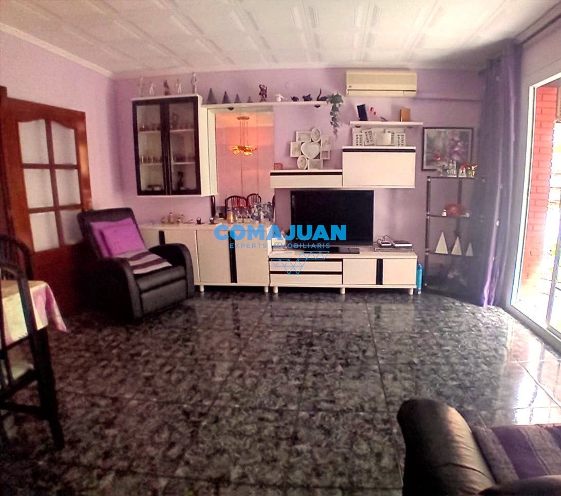 Living room of Flat for sale in Mataró  with Air Conditioner, Heating and Balcony