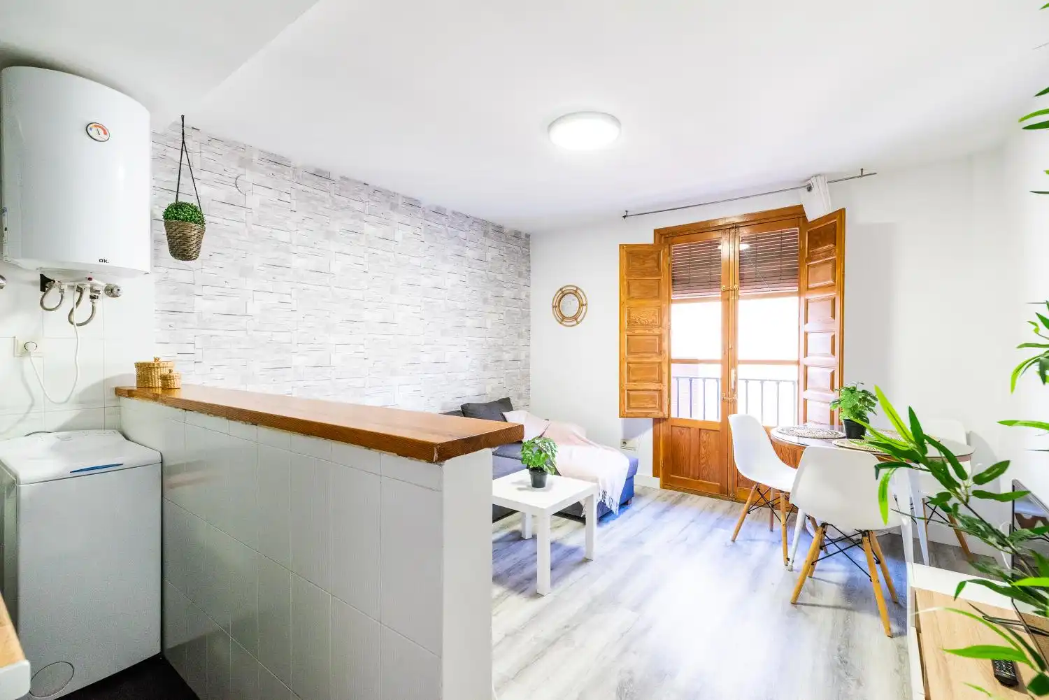 Flat for rent in Granada  with Air Conditioner, Heating and Furnished