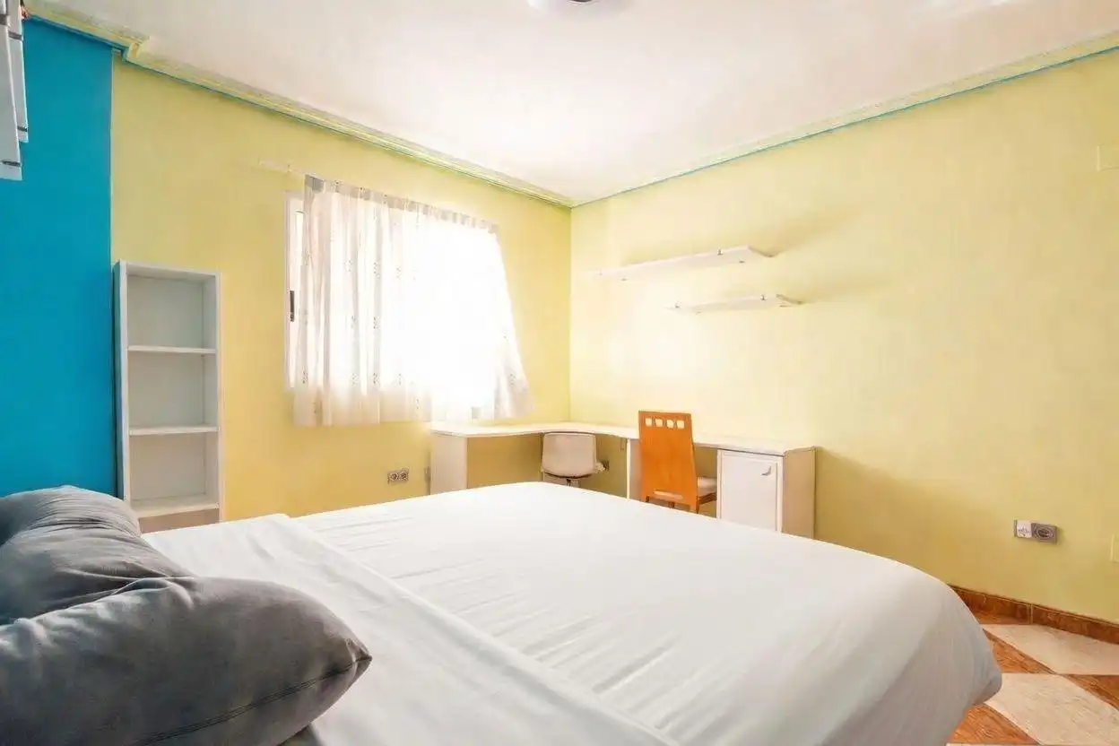 Habitación de Casa o chalet en venta en Murcia con Aire acondicionado, Calefacción y Jardín privado