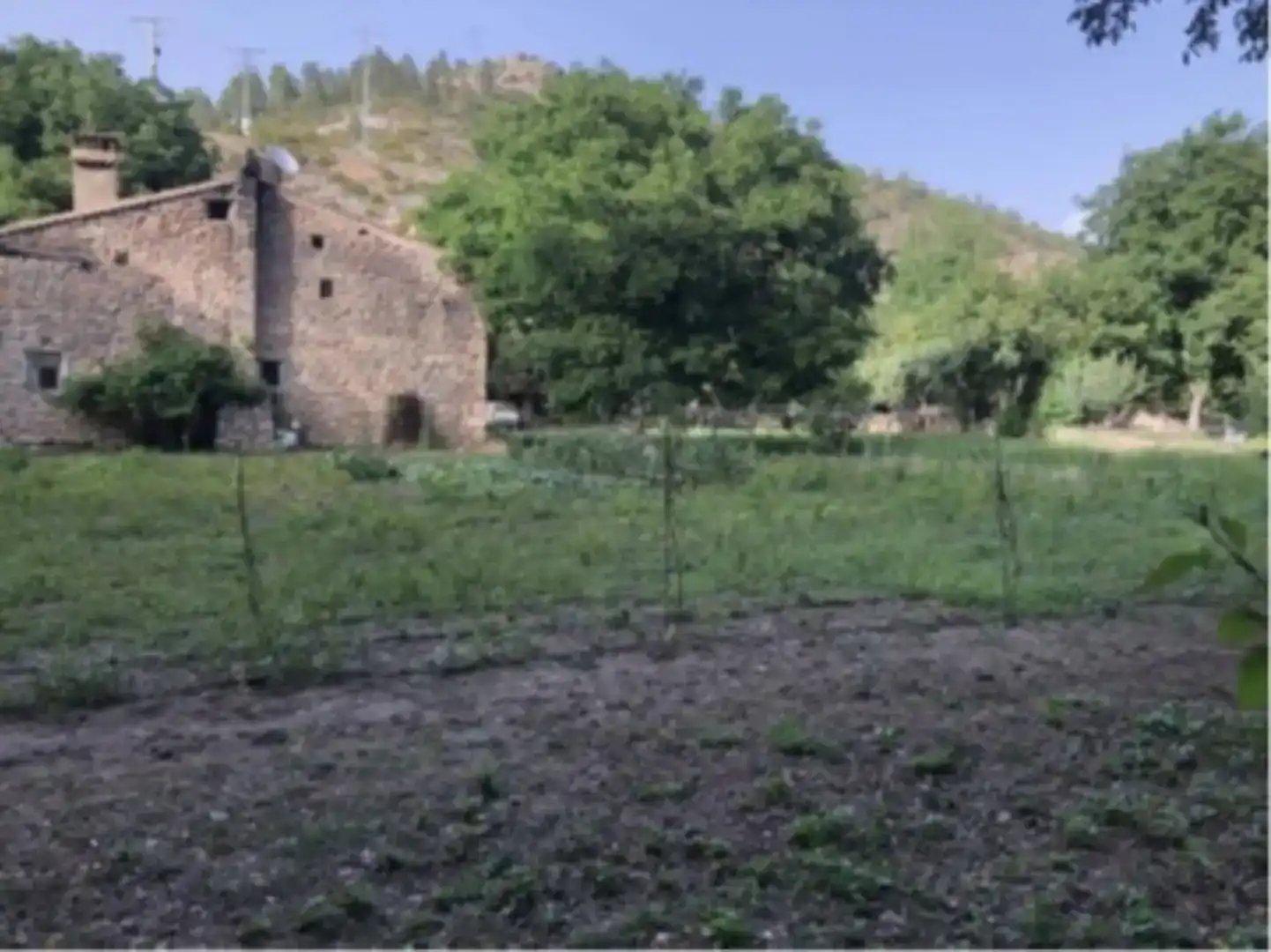 Finca rústica en venda en Salvacañete amb Jardí privat