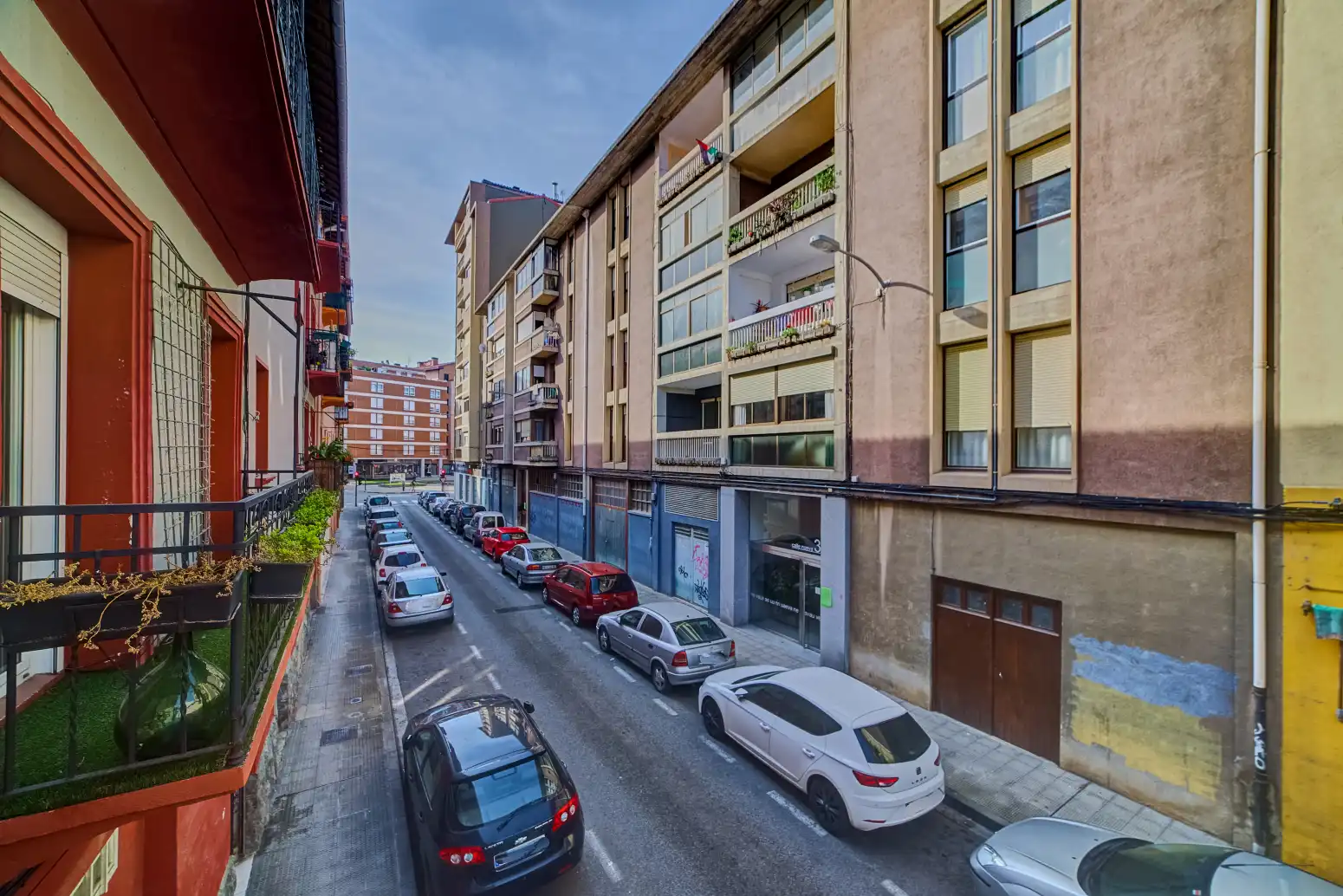 Vista exterior de Piso en venta en Burlada / Burlata con Calefacción, Parquet y Balcón