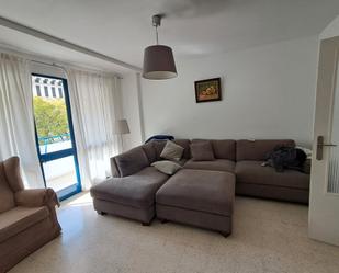 Sala d'estar de Pis en venda en  Sevilla Capital amb Aire condicionat i Terrassa