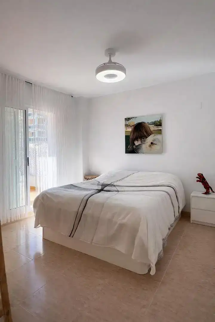 Schlafzimmer von Wohnungen zum Verkauf in Piles mit Klimaanlage, Schwimmbad und Balkon