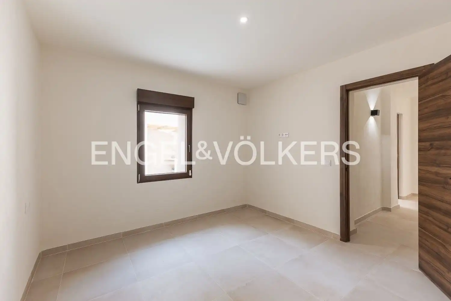 Casa adosada en venta en Náquera con Calefacción, Parquet y Terraza