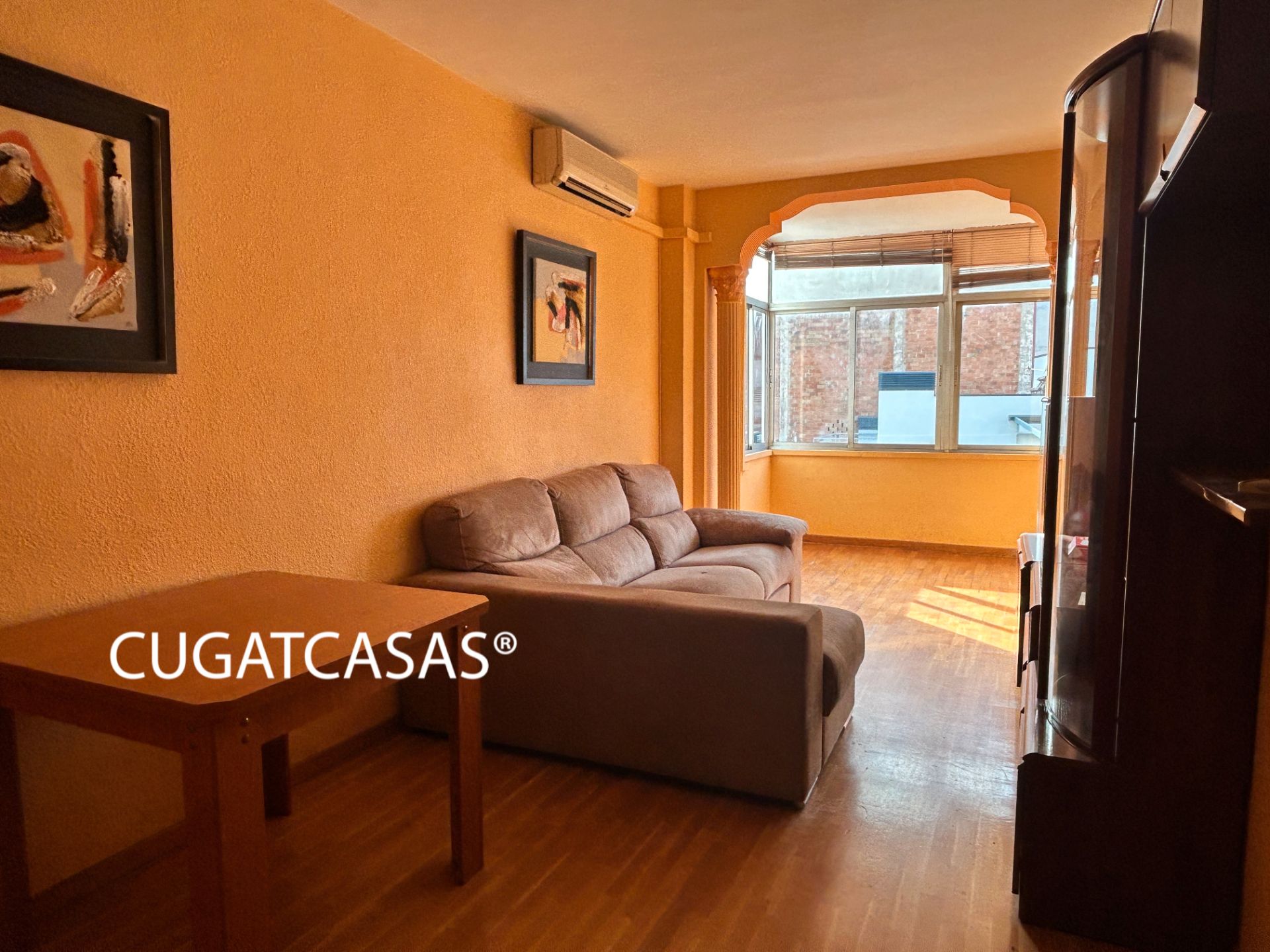 Dormitori de Pis en venda en L'Hospitalet de Llobregat amb Aire condicionat, Calefacció i Parquet