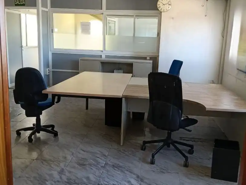 Oficina de lloguer en Azuqueca de Henares amb Aire condicionat, Calefacció i Moblat