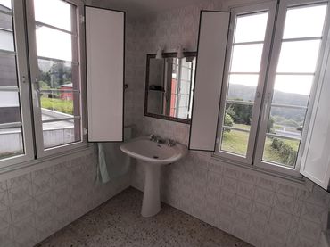 Chalet con jardín en venta en CR VIVEIRO 5