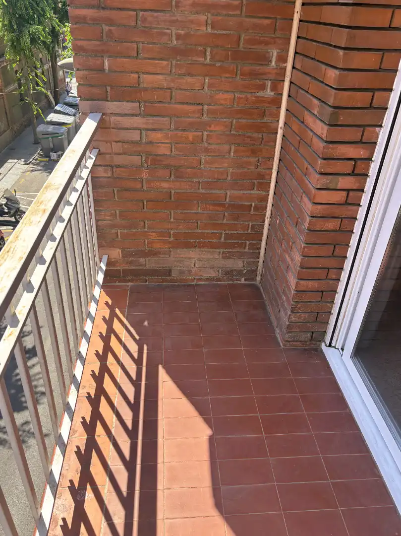 Balcony of Flat for sale in L'Hospitalet de Llobregat  with Air Conditioner, Furnished and Oven