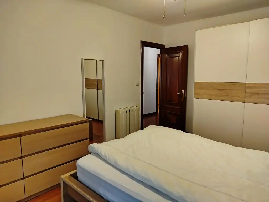 Flat for rent in Rua Sartaña, Zona Ultramar
