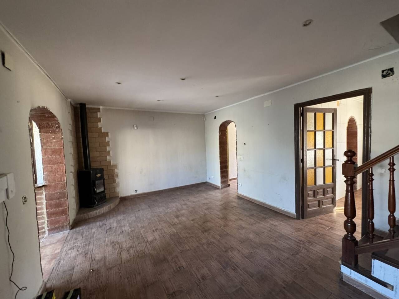Sala d'estar de Casa adosada en venda en Mont-roig del Camp amb Jardí privat, Terrassa i Piscina comunitària